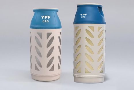 La garrafa plástica es más liviana y segura La garrafa plástica es más liviana y segura