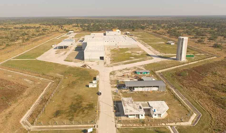 El acuerdo prevé concluir la planta y levantar una segunda El acuerdo prevé concluir la planta y levantar una segunda