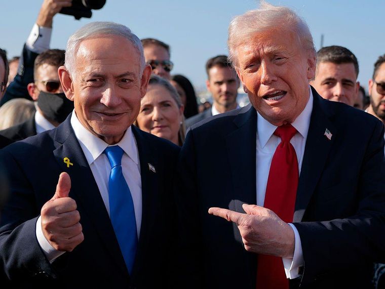 El primer ministro israelí, Benjamín Netanyahu, recibió a Trump a su llegada a Israel.