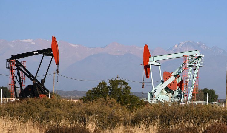 petroleo bombeo extraccion cigueñas (11)