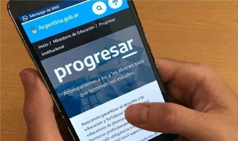 Los requisitos claves para inscribirse a las Becas Progresar. Foto: Télam
