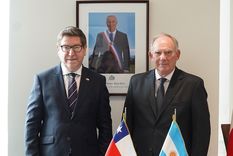 chile advierte que argentina desperto en la carrera regional por las inversiones en cobre
