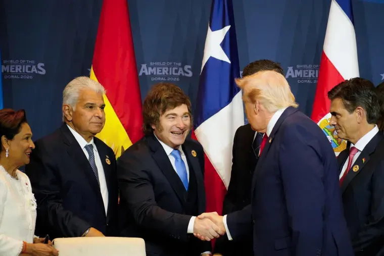 Milei junto a su comitiva ya está en Nueva York donde le espera la Argentina Week. Milei junto a su comitiva ya está en Nueva York donde le espera la Argentina Week.