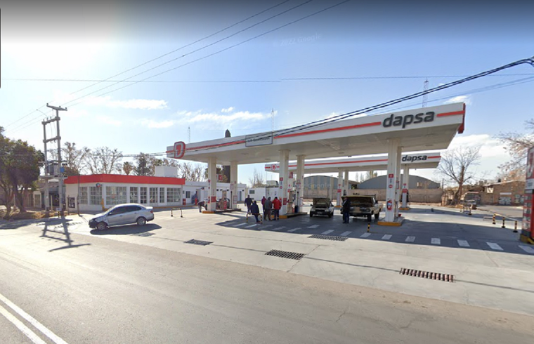 La estación de servicio Dapsa. La estación de servicio Dapsa.