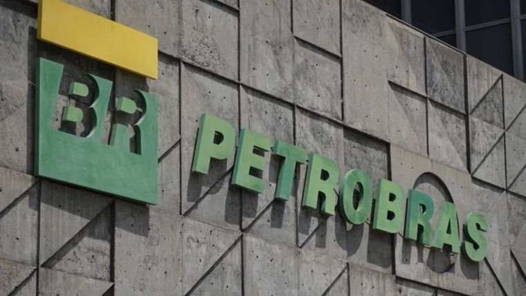 La plataforma P-78 es la séptima unidad en funcionamiento en Buzios, el mayor campo de hidrocarburos de Brasil, ubicado en aguas profundas del Atlántico.