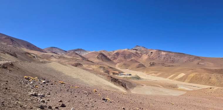 Argenta Silver amplía su campaña de perforación en El Quevar, Salta.