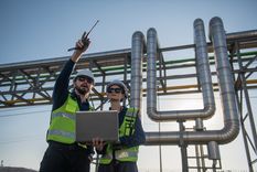 la industria quimica y petroquimica aumenta exportaciones y sufre la baja demanda interna