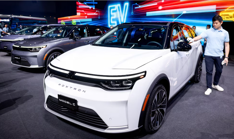 Foxtron presentó una amplia gama de prototipos eléctrico Foxtron presentó una amplia gama de prototipos eléctrico