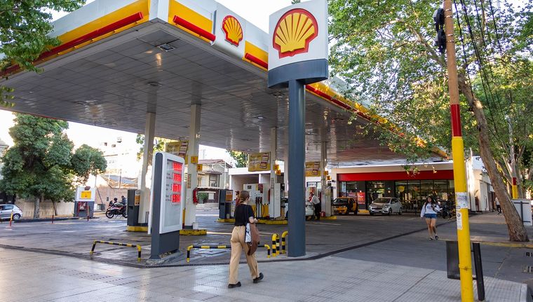 Estación de servicio Shell Foto: Santiago Tagua/MDZ