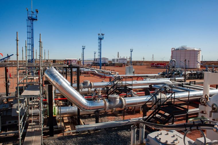 La chilena ENAP selló contratos por US$ 12 mil millones para abastecerse con crudo de Vaca Muerta