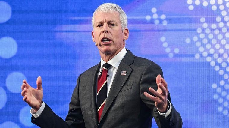 El secretario de Energía de EE.UU., Chris Wright, dijo que su gobierno planea controlar las futuras ventas de petróleo de Venezuela.