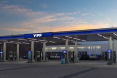 YPF evitará cimbronazos en los precios de los combustibles