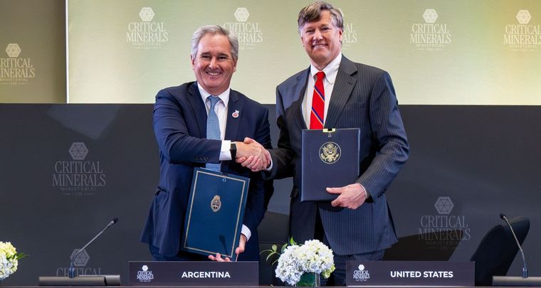 El canciller Pablo Quirno, tras rubricar el acuerdo con Estados Unidos. El canciller Pablo Quirno, tras rubricar el acuerdo con Estados Unidos.