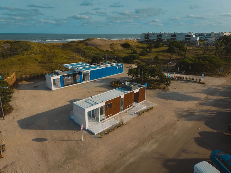 YPF inauguró una estación de servicio móvil en Pinamar.