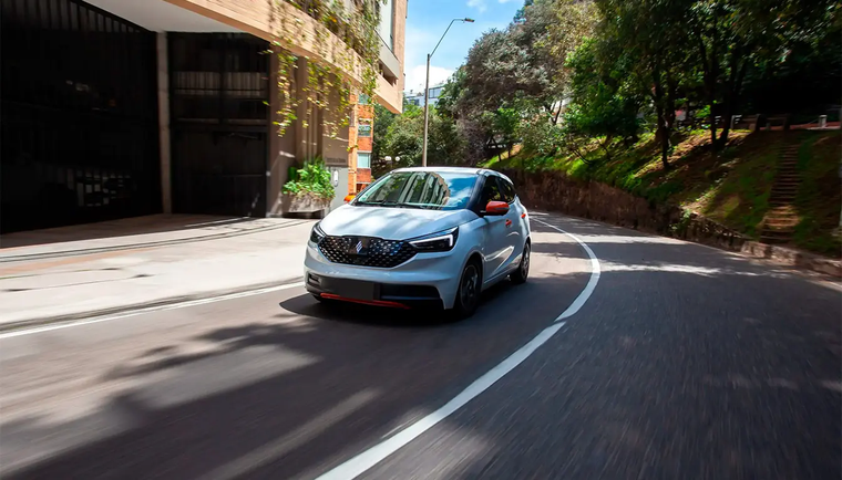 El JMEV Easy 3 declara una autonomía de 300 kilómetros