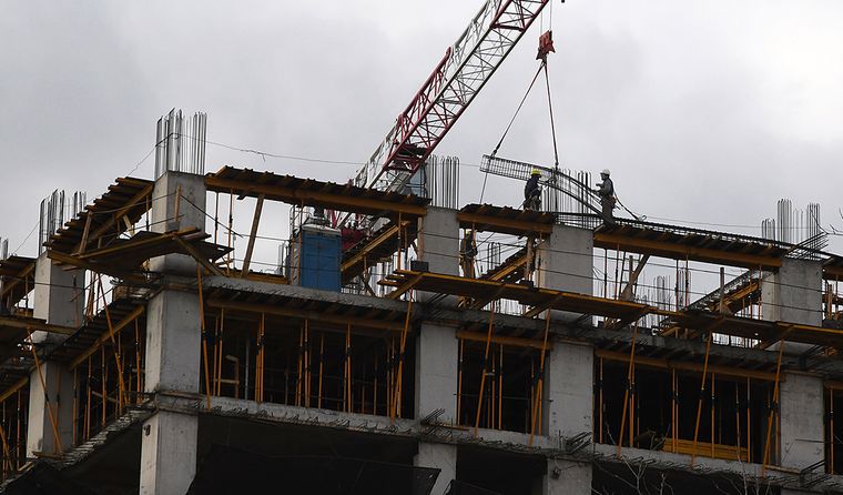 construccion edificios torres obreros (3)