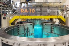 El Reactor Argentino Multipropósito RA-10, en el Centro Atómico de Ezeiza.