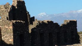 Paramillos epresenta una de las primeras explotaciones mineras de la República Argentina a manos de los Jesuitas.