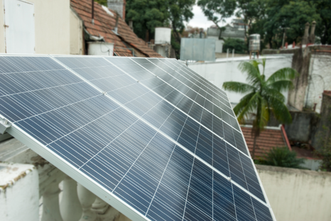 Los vecinos de Brandsen tendrán financiamiento y capacitación para producir energía solar.