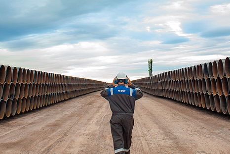 ypf, eni y xrg lanzan la licitacion de canos para los gasoductos de argentina lng