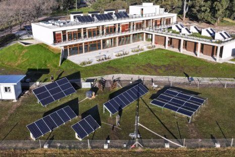 El nuevo marco legal en la provincia de Buenos Aires permite que consorcios, cooperativas y asociaciones vecinales compartan inversiones en energía renovable. El nuevo marco legal en la provincia de Buenos Aires permite que consorcios, cooperativas y asociaciones vecinales compartan inversiones en energía renovable.