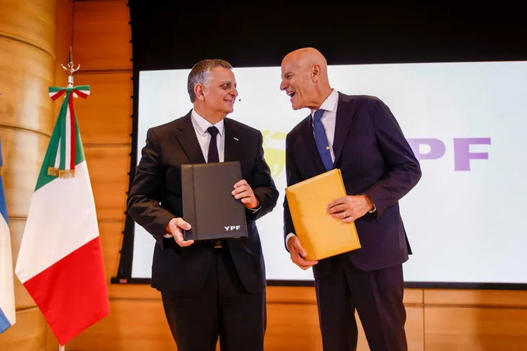 El acuerdo entre YPF y la italiana ENI generó ruido en la relación con Shell El acuerdo entre YPF y la italiana ENI generó ruido en la relación con Shell