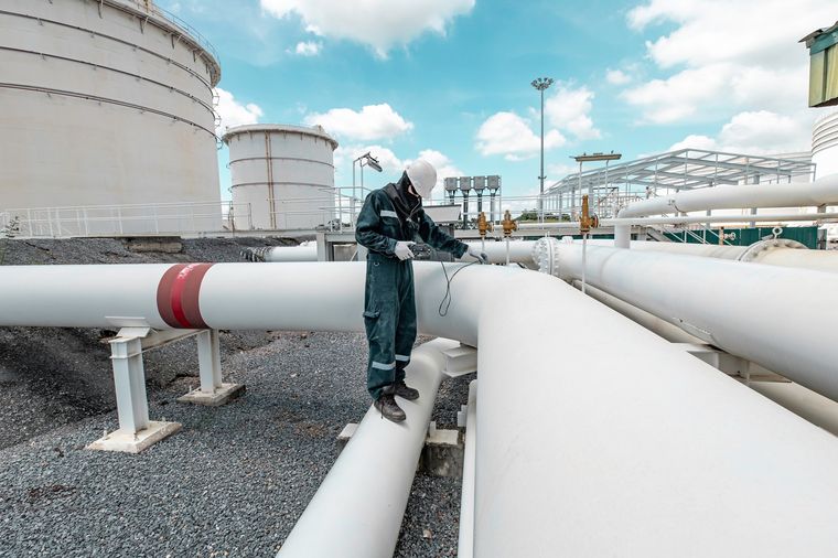 gas argentina gnl hidrocarburos