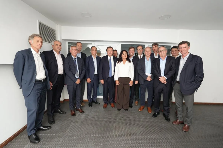 Río Negro firmó el acuerdo macro para que el proyecto se desarrolle